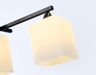 Потолочная люстра Ambrella light Traditional Modern TR303114