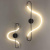 https://vokruglamp.ru/upload/iblock/3ed/pr9re2sdp47l714htw1uoe4zreoycxt7/nastennyy_svetodiodnyy_svetilnik_odeon_light_hightech_keys_4303_19wl_1.jpeg