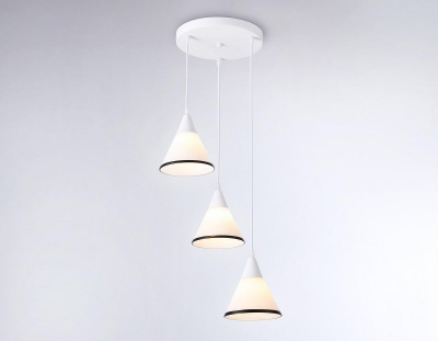 Подвесная люстра Ambrella light Traditional Modern TR3167