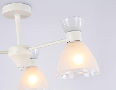 Потолочная люстра Ambrella light Traditional Modern Homy TR3177