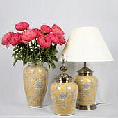 https://vokruglamp.ru/upload/iblock/d6f/d5sdm1qkzpatju6iwo9024tejflttwr8/nastolnaya_lampa_loft_it_millefleurs_10266t_s_1.jpg