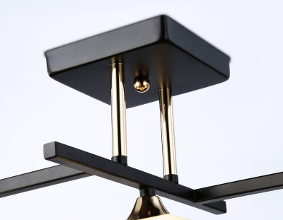 Потолочная люстра Ambrella light Traditional Modern TR303114