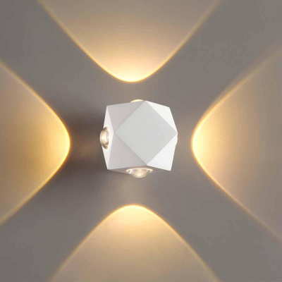 Уличный настенный светодиодный светильник Odeon Light Hightech Diamanta 4219/8WL