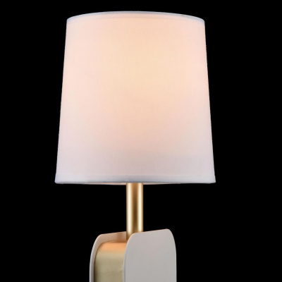 Бра Maytoni Karl MOD618WL-01W